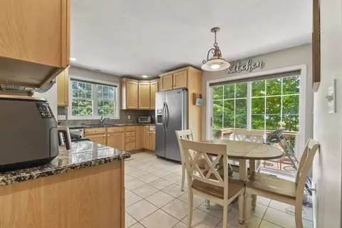 Kitchen - 25 Pierce St #25, Reading, MA 01867 photo 1 of 5