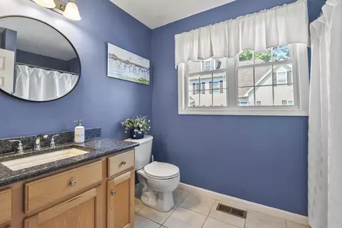 Bath - 25 Pierce St #25, Reading, MA 01867 photo 2 of 4