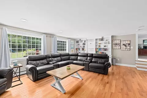 Living - 144 Spring St, Marshfield, MA 02050 photo 1 of 3