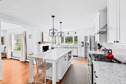 Kitchen - 144 Spring St, Marshfield, MA 02050 photo 8 of 8