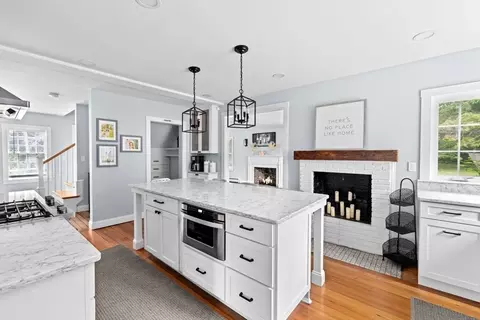 Kitchen - 144 Spring St, Marshfield, MA 02050 photo 4 of 8