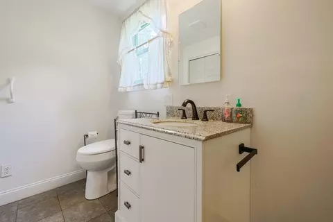 179 Whitins Rd, Sutton, MA 01590 photo 17