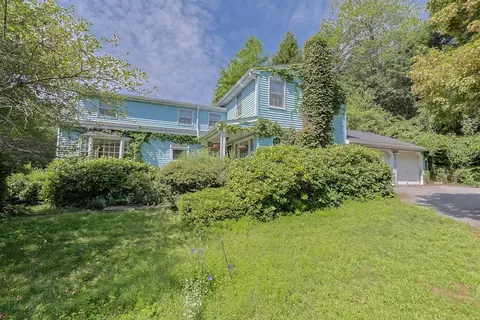 179 Whitins Rd, Sutton, MA 01590
