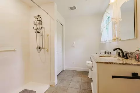 179 Whitins Rd, Sutton, MA 01590 photo 18