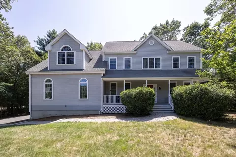 6 Freedom Trl, Medway, MA 02053