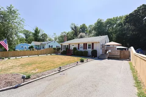 45 Harold St, Brockton, MA 02302