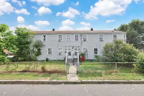 7 Kelly Pl, Springfield, MA 01104