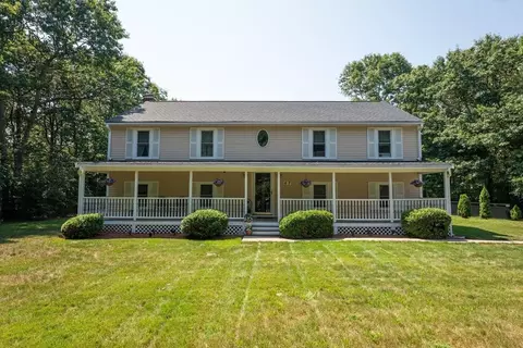 67 Roxy Cahoon Rd, Plymouth, MA 02360