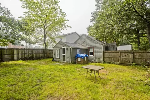 145 Darling St, Indian Orchard, MA 01151 photo 5