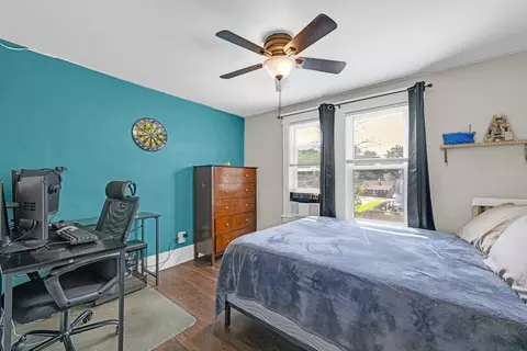 Bedroom - 29 Sterling St, Springfield, MA 01107 photo 4 of 7