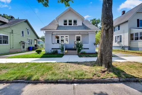 Exterior - 29 Sterling St, Springfield, MA 01107 photo 11 of 12