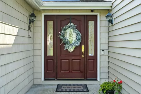 233 Basil Rd, Chicopee, MA 01020 photo 4