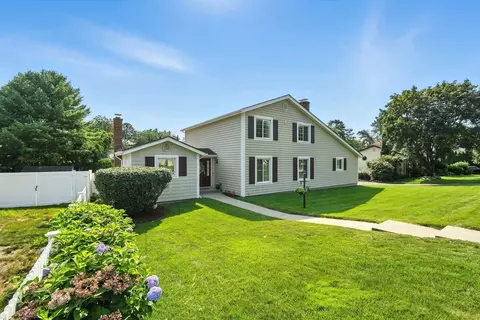 233 Basil Rd, Chicopee, MA 01020 photo 1