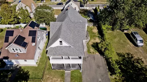 View/Area - 31 33 Balis St, Springfield, MA 01109 photo 2 of 3