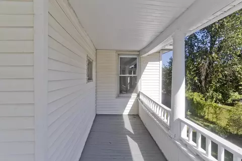 Exterior - 31 33 Balis St, Springfield, MA 01109 photo 3 of 3