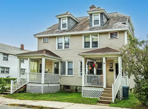 104-106 Everett St, Easthampton, MA 01027