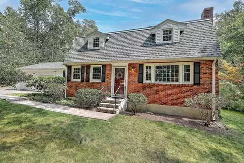 275 Ridge St, Millis, MA 02054