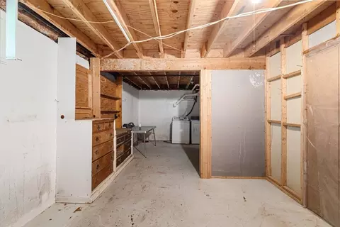 1117 Newhall St, Fall River, MA 02721 photo 25
