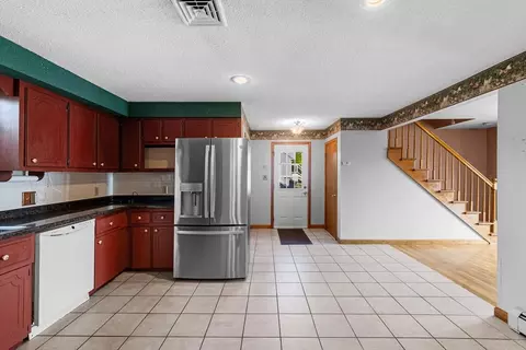 1117 Newhall St, Fall River, MA 02721 photo 11