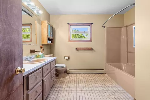 1117 Newhall St, Fall River, MA 02721 photo 21