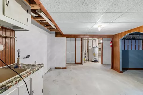 1117 Newhall St, Fall River, MA 02721 photo 24