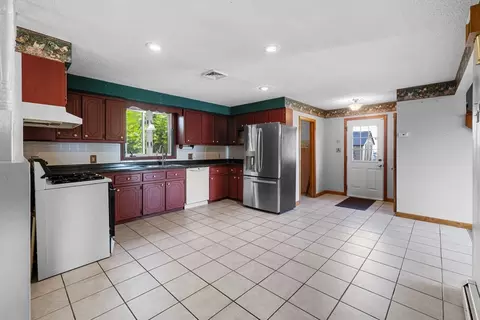1117 Newhall St, Fall River, MA 02721 photo 8