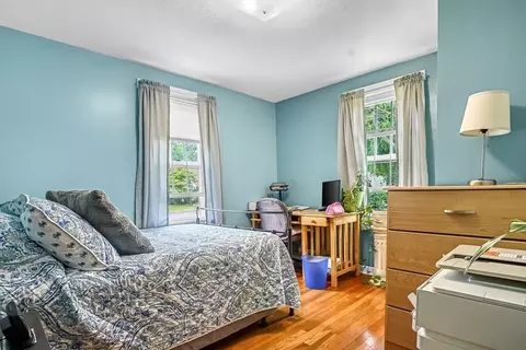 90 Roanoke Rd, Springfield, MA 01118 photo 12