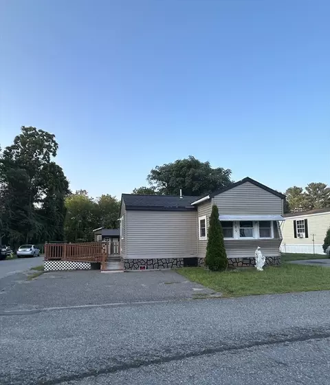 189 Lakeview St, Tewksbury, MA 01876