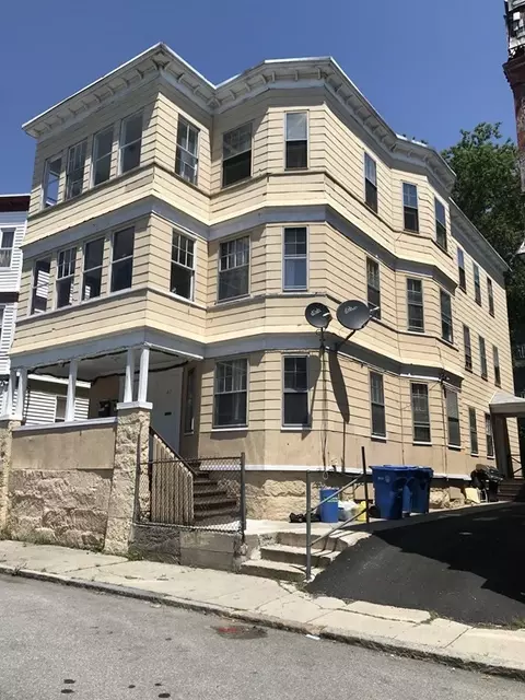 47-49 Juniper St, Lawrence, MA 01841