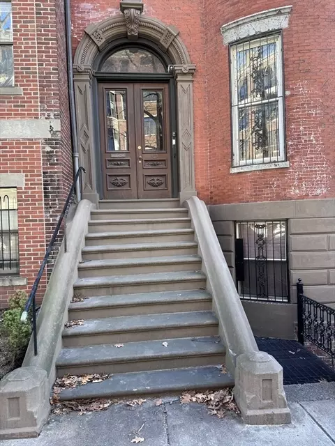 298 Columbus Ave #4, Boston, MA 02116