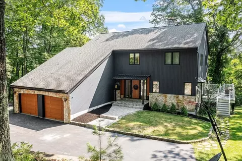 7 Birch Hill Rd, Pepperell, MA 01463