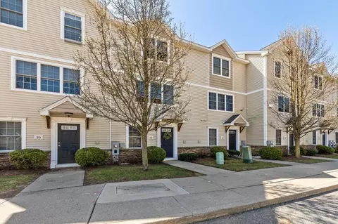34 Regency Ct #34, Chicopee, MA 01020 photo 42
