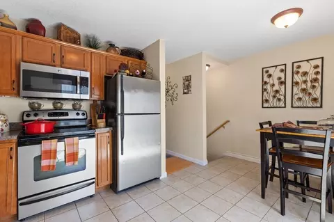 34 Regency Ct #34, Chicopee, MA 01020 photo 8