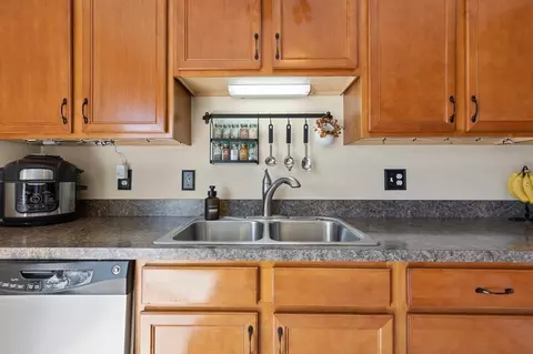 34 Regency Ct #34, Chicopee, MA 01020 photo 7