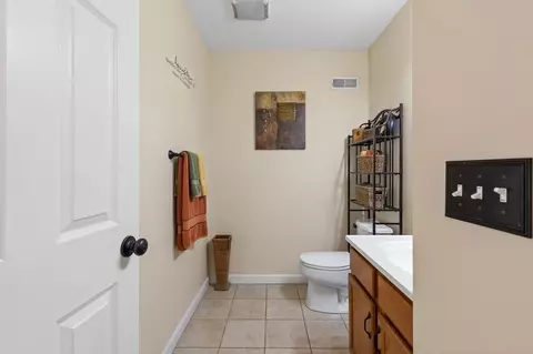 34 Regency Ct #34, Chicopee, MA 01020 photo 15