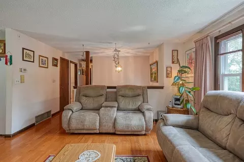 49 Summer Hill Rd, Maynard, MA 01754 photo 5