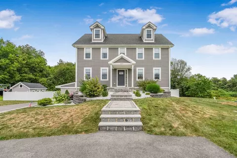 447 Sharps Lot Rd, Swansea, MA 02777