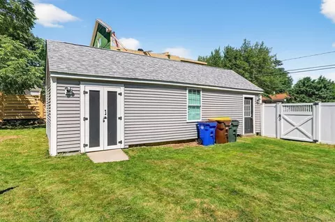Exterior - 289 Dickinson St, Fall River, MA 02721 photo 10 of 11