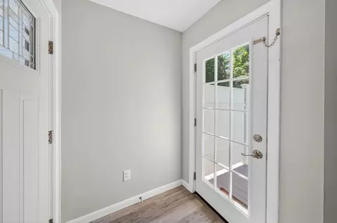 Entry Way - 289 Dickinson St, Fall River, MA 02721 photo 4 of 4