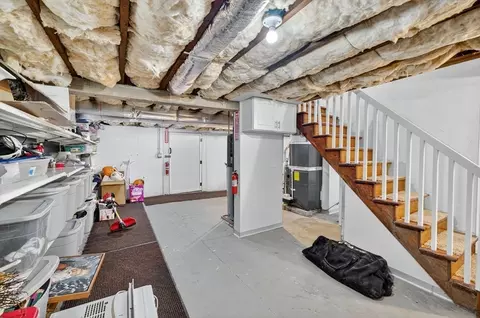 Entry Way - 289 Dickinson St, Fall River, MA 02721 photo 3 of 4