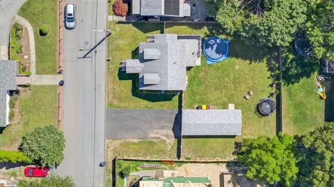 View/Area - 289 Dickinson St, Fall River, MA 02721 photo 3 of 5