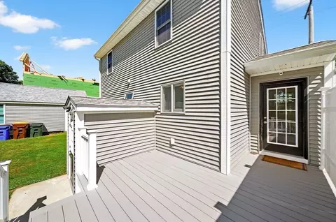 Exterior - 289 Dickinson St, Fall River, MA 02721 photo 5 of 11