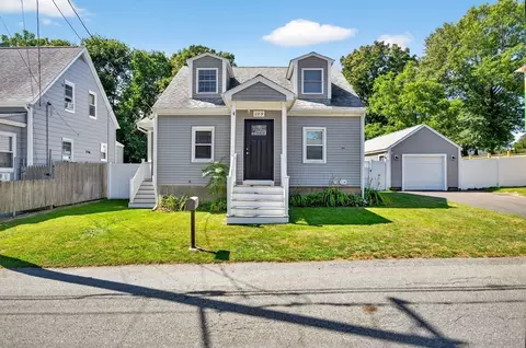 289 Dickinson St, Fall River, MA 02721