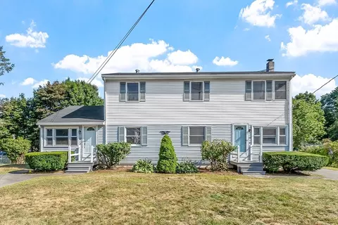 27 Main St, Salisbury, MA 01952