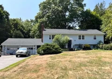 222 Monponsett St, Halifax, MA 02338