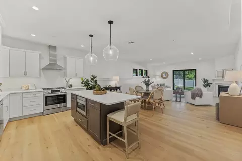 134 Court St #18, Plymouth, MA 02360