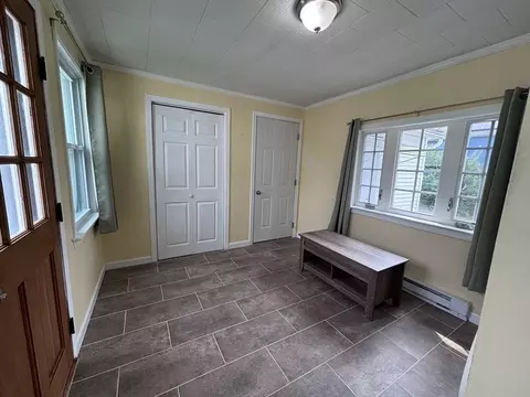 13 Simon Ct, Clinton, MA 01510 photo 5