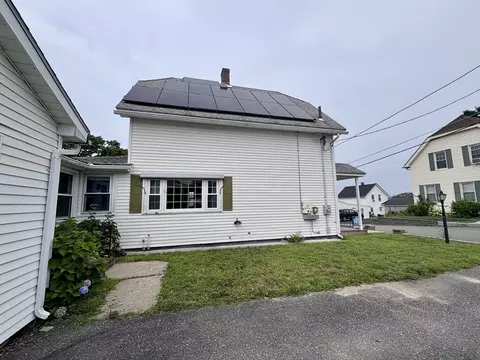 13 Simon Ct, Clinton, MA 01510 photo 4