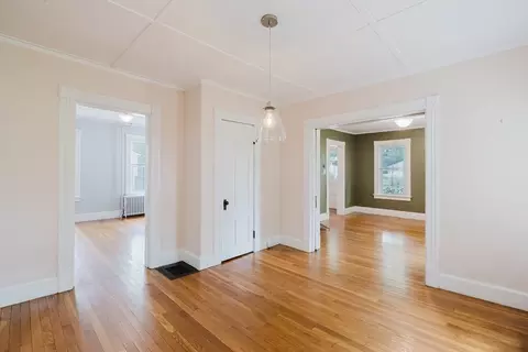 125 Park St, Easthampton, MA 01027 photo 7