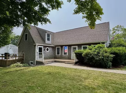 28 Glen, Whitman, MA 02382